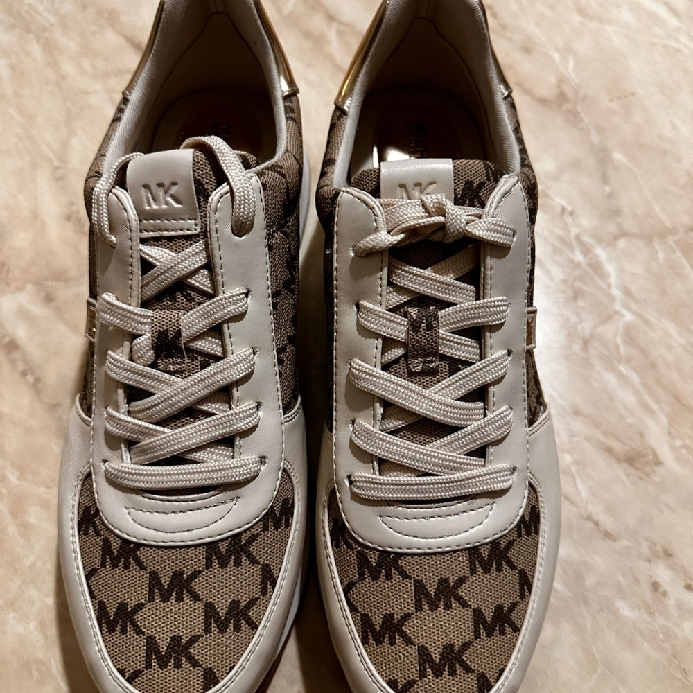 Michael Kors  MONIQUE Trainer Sneakers Size 11 - Picture 3 of 6